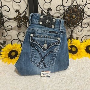 MISS ME Capri Crystal Blue Jeans Size 26 VGC!